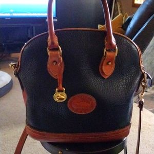 Vintage Dooney and Bourke Large crossbody